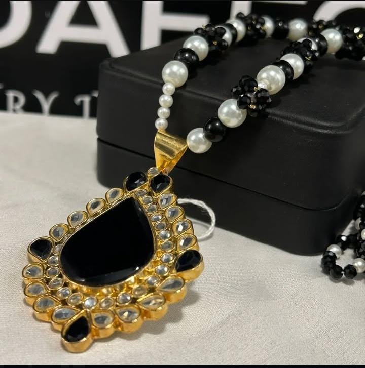 Black Kundan Mala
