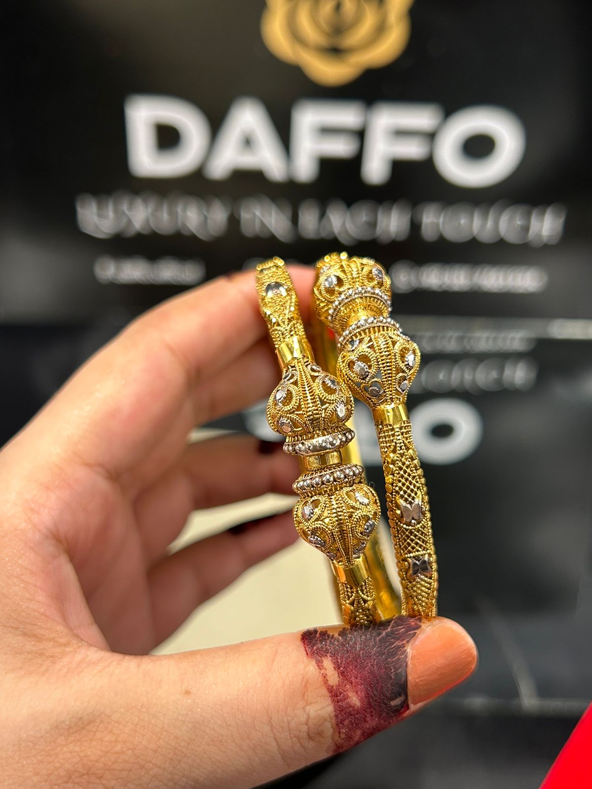 RP gold sway handcuff (pair)