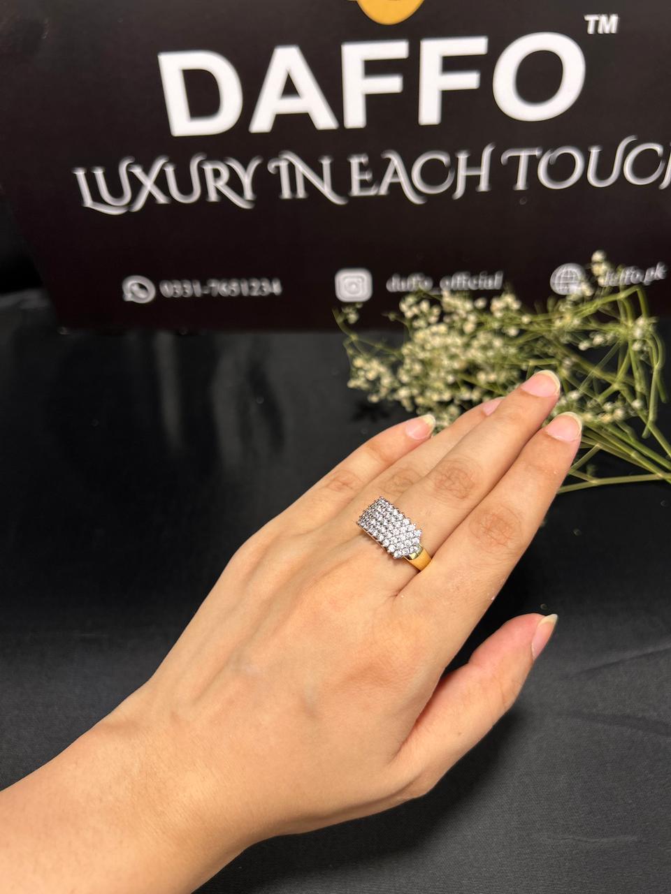 Zauviaa Diamond-Style Zircon Ring