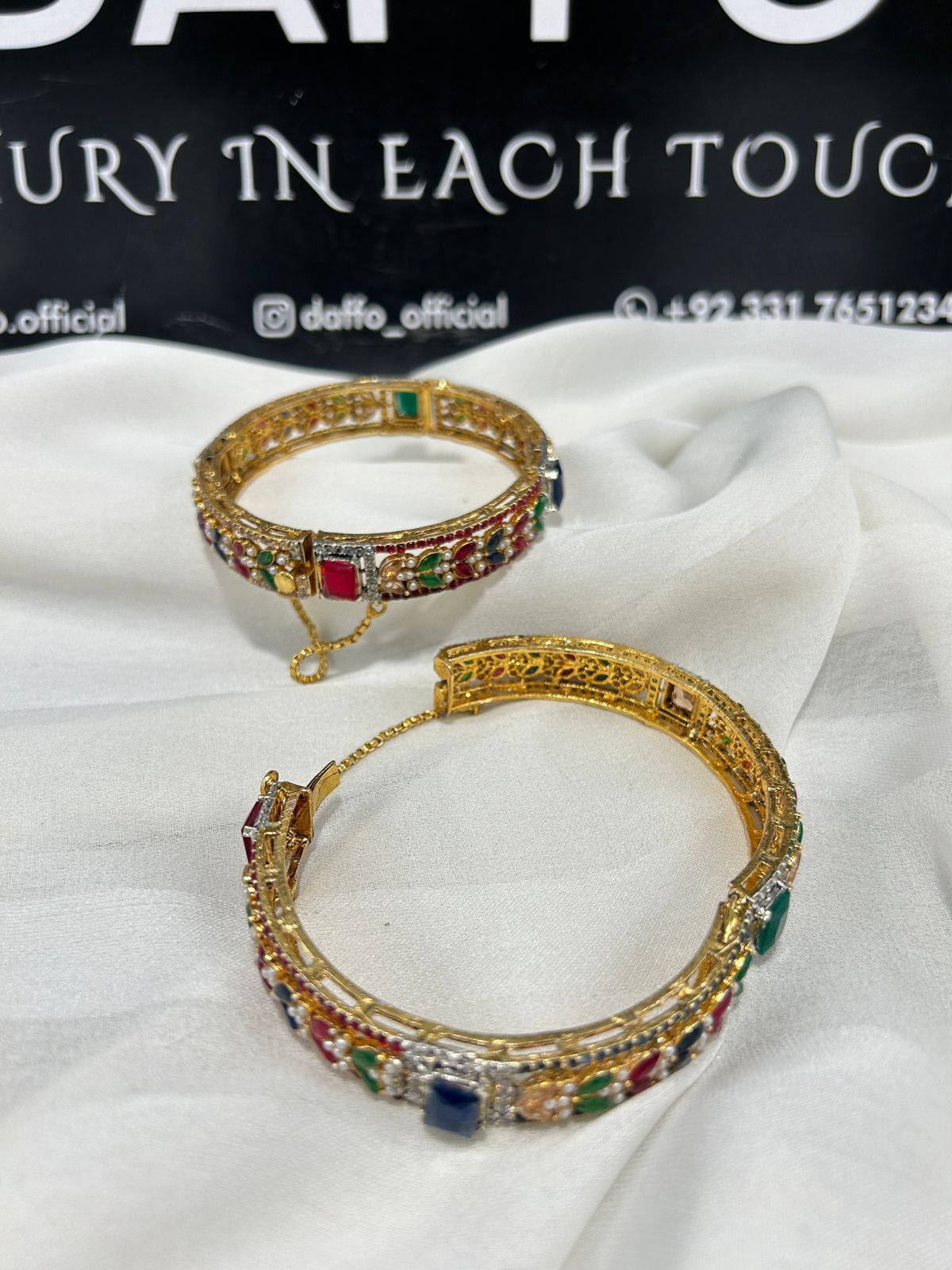 Zauviaa Prism Bangles – Openable Pair