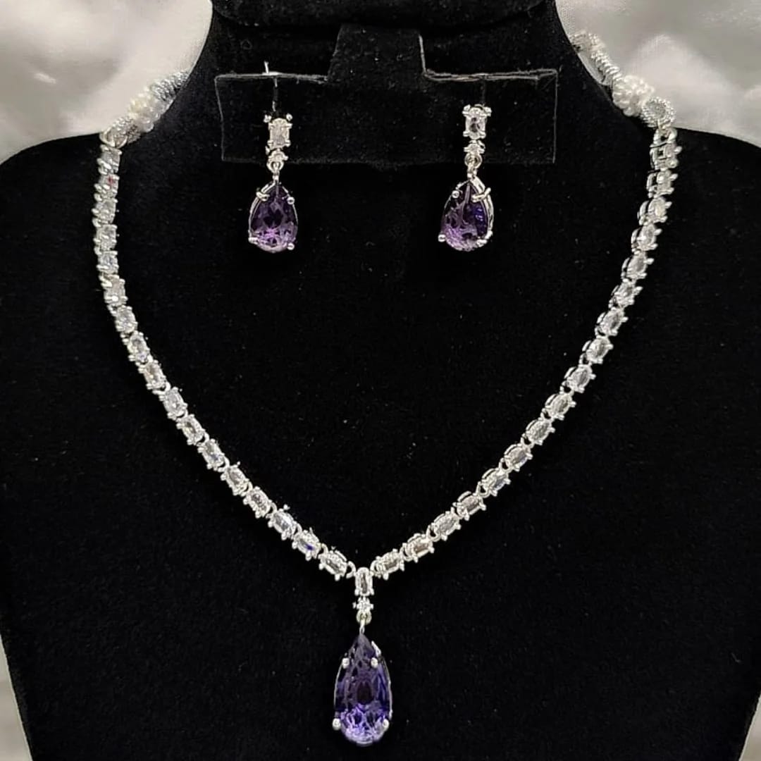 Droplet Stone Necklace Set