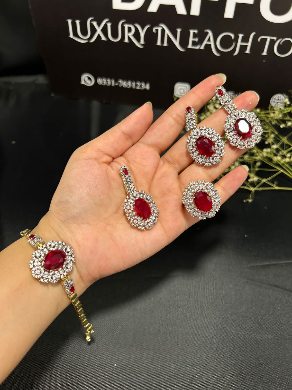 Eterna Glow – 4PC Real Zircon Set