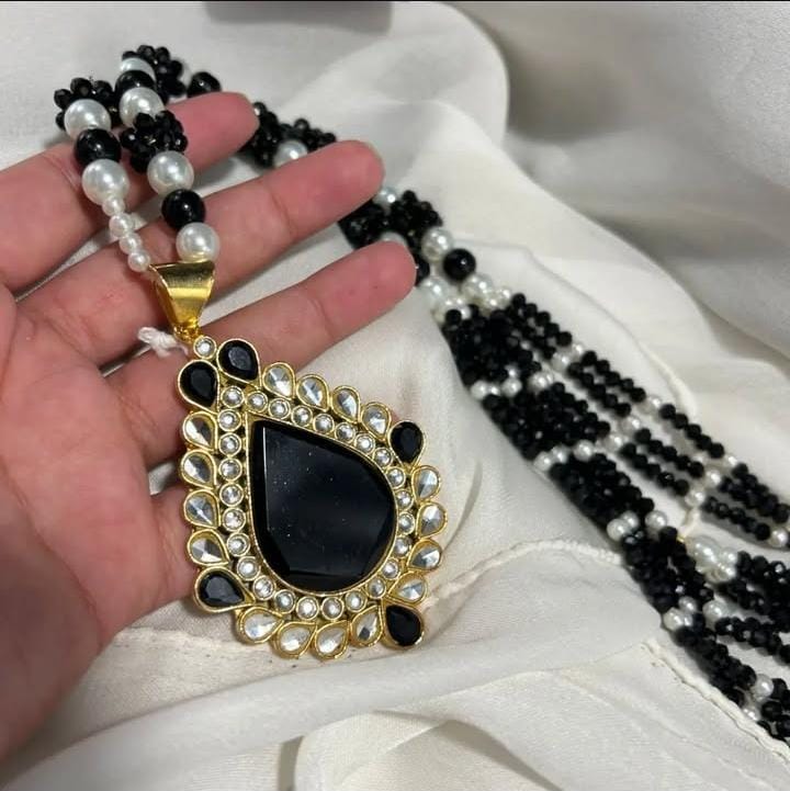 Black Kundan Mala