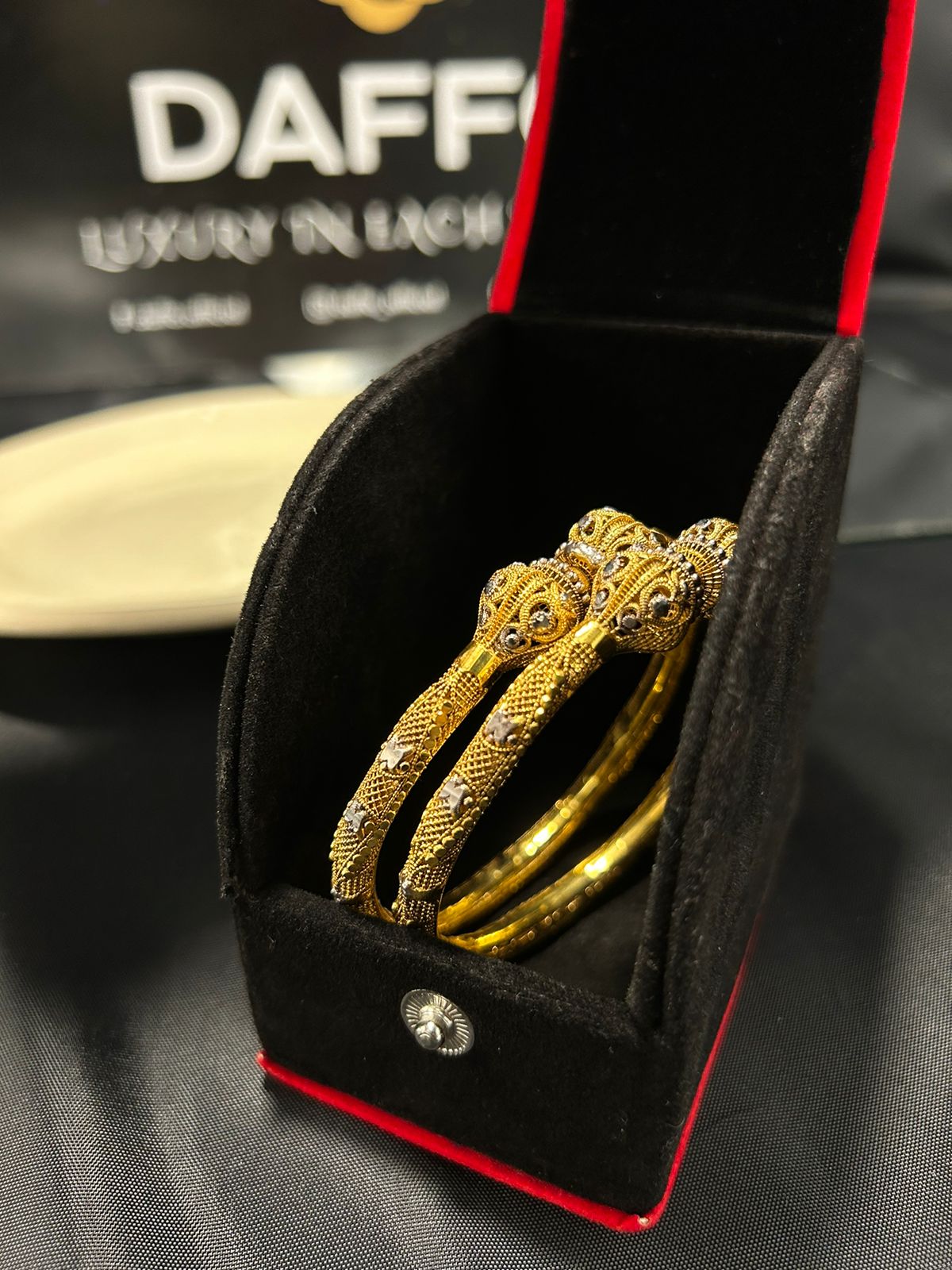 RP gold sway handcuff (pair)