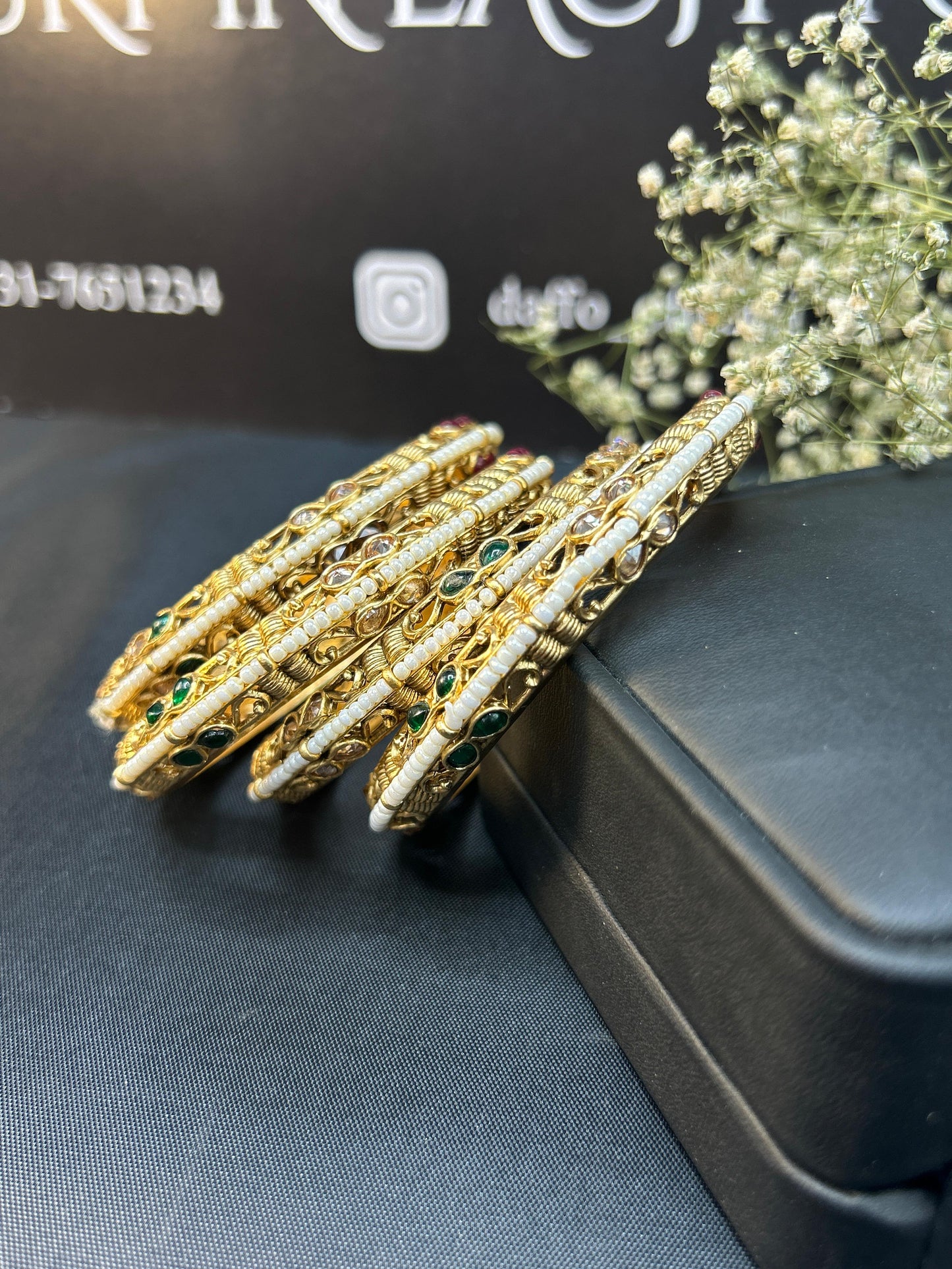 Zauviaa 4PC Indian Pearl-Work Bangles