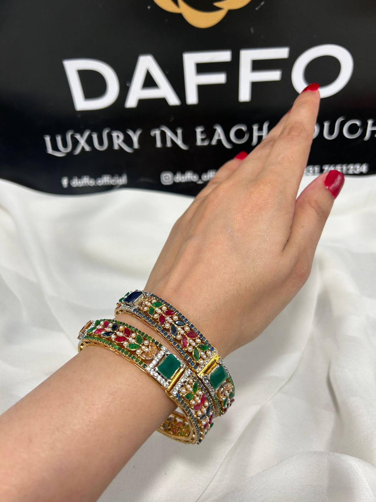 Zauviaa Prism Bangles – Openable Pair