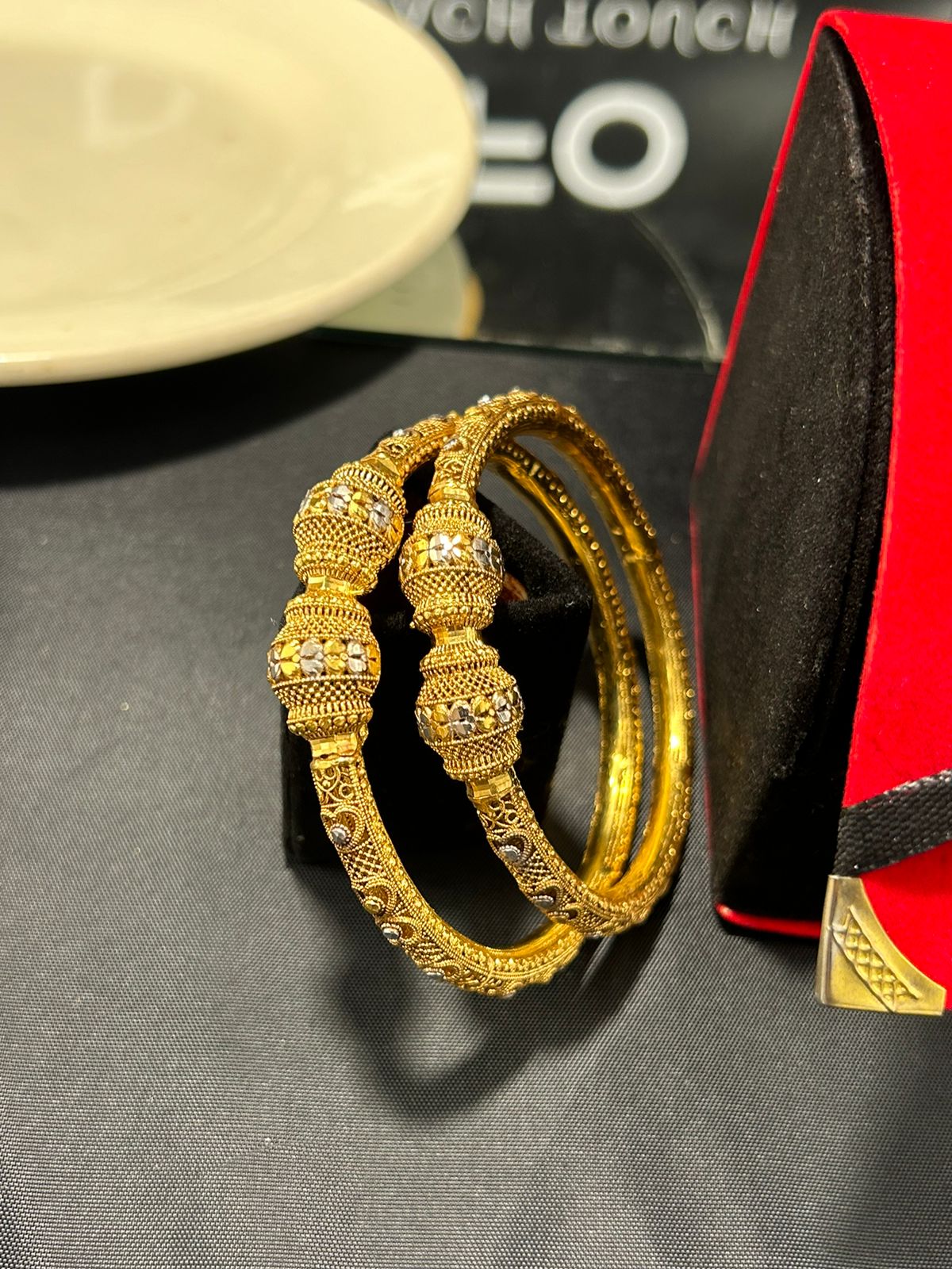 RP gold sway handcuff (pair)